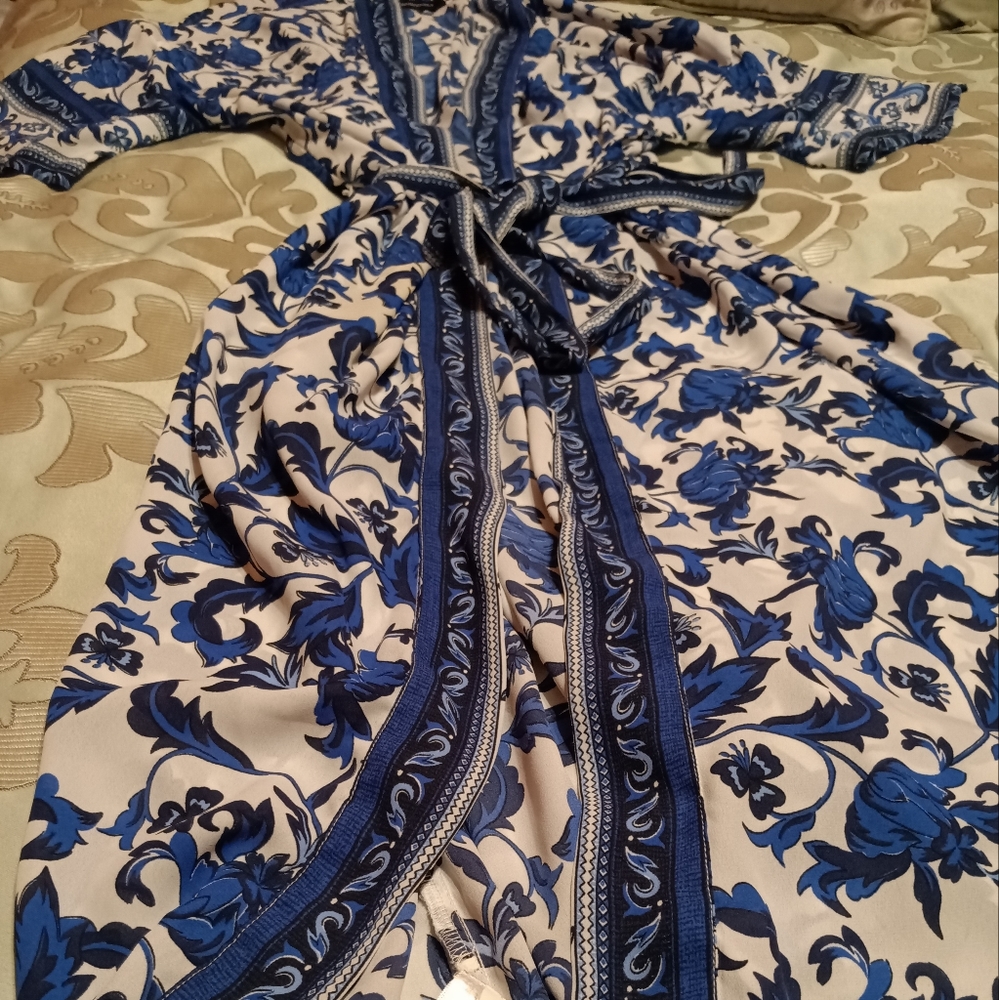BCBGMAXAZRIA Kimono
